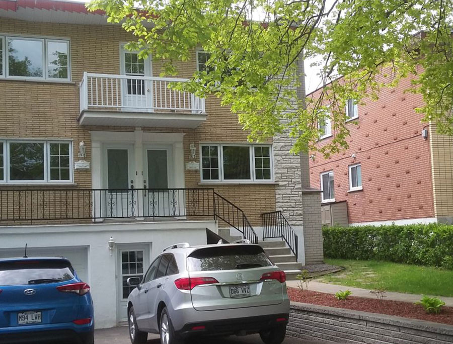 Triplex vendu - Montréal (Jeanne-Mance/La Petite-Patrie)